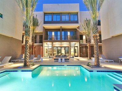 Dusk Scottsdale in South Scottsdale - Scottsdale, AZ 85251 Apartments & Buildings