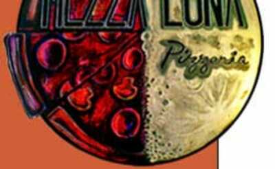 Mezza Luna Pizzeria - Mezza Luna Pizzeria in Cal Young - Eugene, OR Pizza Restaurant