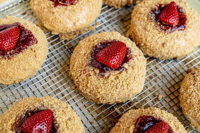 Product: Strawberry Rhubarb Donut - Do-Rite Donuts & Chicken in Chicago, IL Donuts