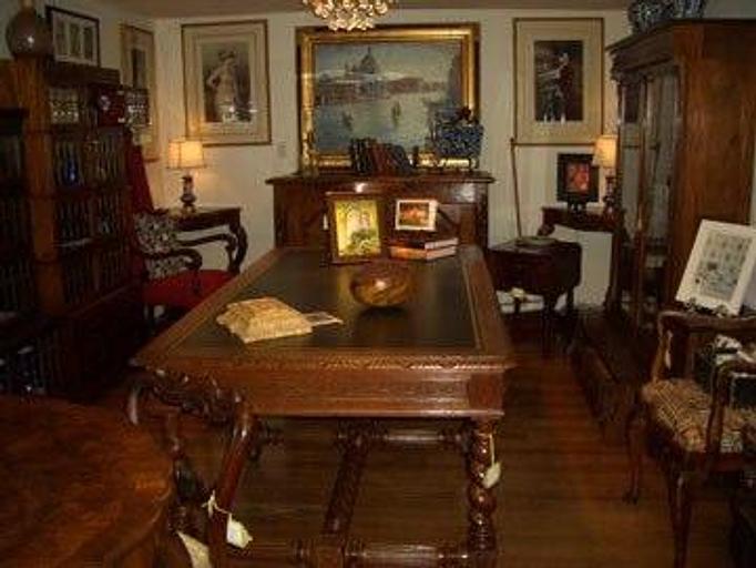 Interior - Affaire de Coeur in Orange, CA Shopping & Shopping Services