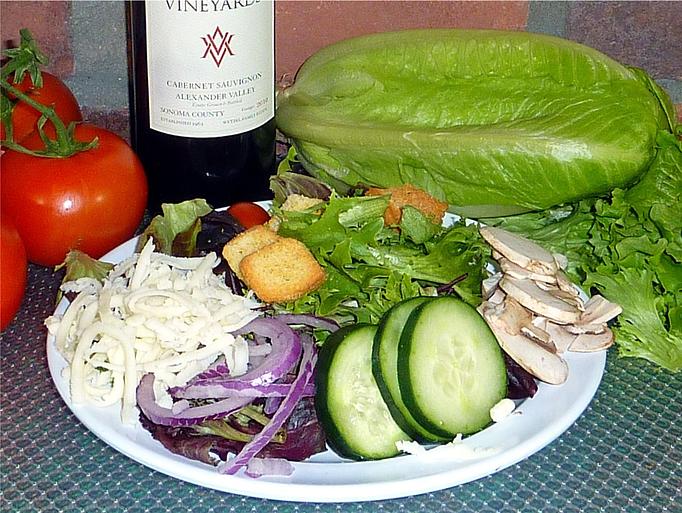 Product: Dinner Salad - Lamppost Pizza in Davis, CA Pizza Restaurant