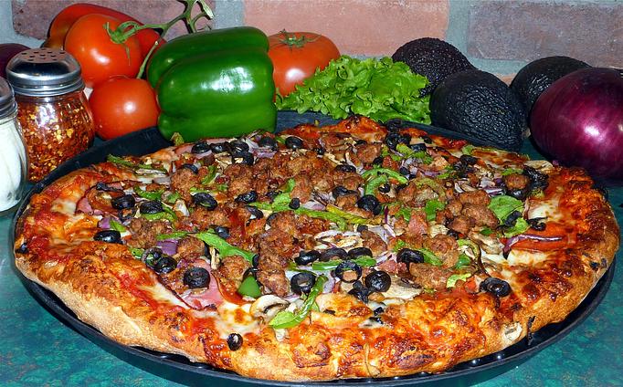 Product: The Whole Nine Yards - Lamppost Pizza in Davis, CA Pizza Restaurant