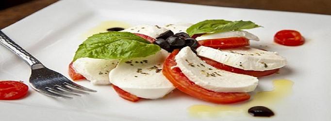 Product: Fresh Mozzarella, Tomato, Basil & Olive Oil, balsamic - Piezanos Pizza and Pasta in Boca Raton, FL Italian Restaurants