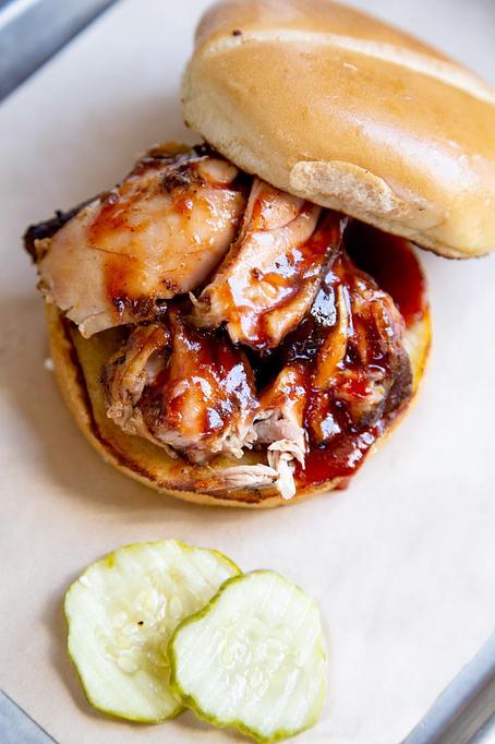 Product: Chicken Sandwich - Scott's Kitchen in Kansas City, MO Barbecue Restaurants