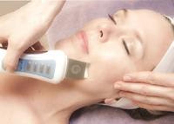 Product - Russo Salon & Spa in Fountain Hills, Across from Bashas, 2 blocks West of the fountain. - Fountain Hills, AZ Beauty Salons