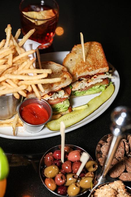 Product: Roxy Bar Nightly Live Music and Dining on the border of SoHo and TriBeCa in downtown Manhattan. - Roxy Bar in TriBeCa - New York, NY Bars & Grills