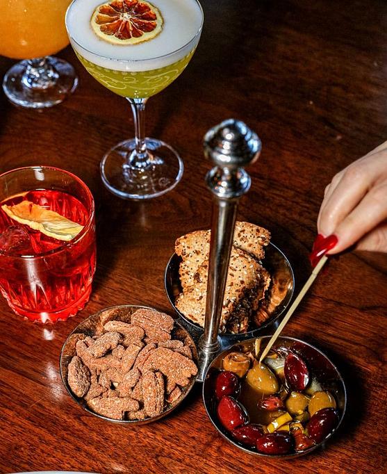Product: Roxy Bar Nightly Live Music and Dining on the border of SoHo and TriBeCa in downtown Manhattan. - Roxy Bar in TriBeCa - New York, NY Bars & Grills