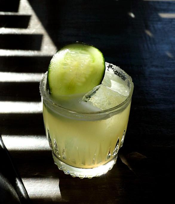 Product: Roxy Bar Nightly Live Music and Dining on the border of SoHo and TriBeCa in downtown Manhattan. - Roxy Bar in TriBeCa - New York, NY Bars & Grills