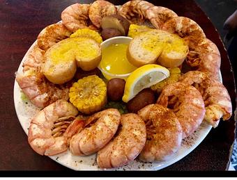 Product: Royal Reds - Adventures Pub & Spirits in Downtown Biloxiu - Biloxi, MS Pubs