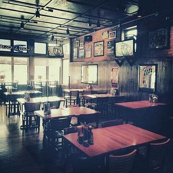 Interior - 7th and Elm Bar and Grill in Terre Haute, IN American Restaurants