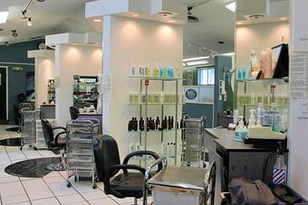 Interior - A Second Glance Salon in Sykesville, MD Consignment & Resale Stores