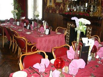 Interior - Alfred's Victorian Restaurant in Middletown, PA Italian Restaurants