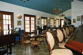 Interior - Andrea's Restaurant in Metairie, LA Cajun & Creole Restaurant