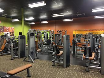 Interior - Anytime Fitness in Shoppes of Solon - Solon, OH Health Clubs & Gymnasiums