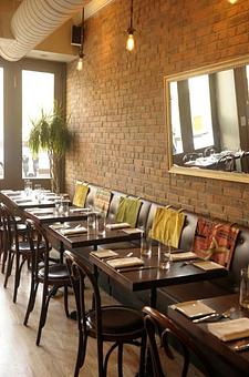 Interior - Henry's End Restaurant in Brooklyn Heights - Brooklyn, NY American Restaurants