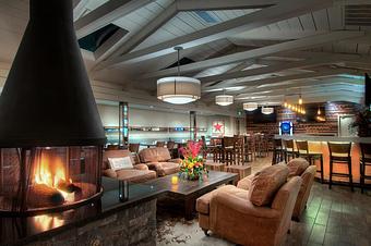 Interior - Back Nine Grill & Bar in Pasatiempo - Santa Cruz, CA American Restaurants