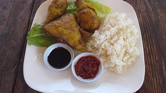 Interior - Bali Kitchen in Old Sacramento Historic District in Sacramento CA - Sacramento, CA International Restaurants