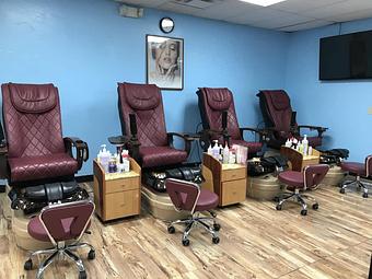 Interior - Beauty Bar Nail Spa in Denver, CO Manicurists & Pedicurists
