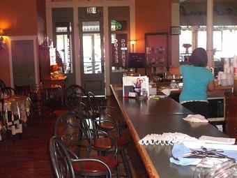 Interior - Ben Franklin Bistro in Clinton, MO Coffee, Espresso & Tea House Restaurants