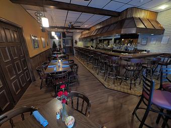 Interior - Blue Goose Restaurant in Stratford, CT Restaurants/Food & Dining