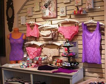 Interior - Boudoir Bed and Bath in Anacortes, WA Shopping & Shopping Services