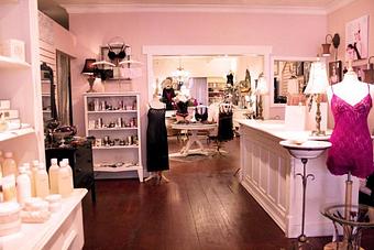 Interior - Boudoir Bed and Bath in Anacortes, WA Shopping & Shopping Services