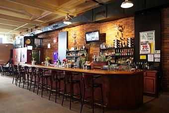 Interior - Brown's Towne Lounge in Salem, OR Pubs