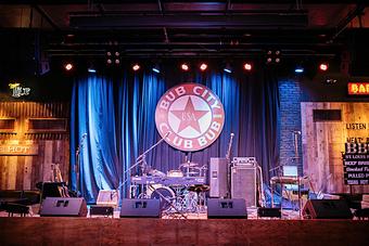 Interior - Bub City in Rosemont, IL Barbecue Restaurants