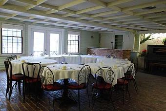 Interior - Bull Run Restaurant in Shirley, MA American Restaurants