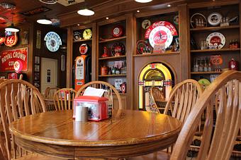 Interior - Cammack Station in Muncie, IN American Restaurants