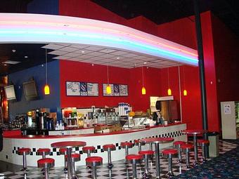 Interior - Captain's Choice Restaurant in behind Tanger Oultes - Foley, AL American Restaurants