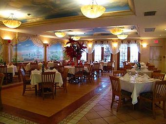 Interior - Carmela's Italian Restaurant in Franklin Square, NY Italian Restaurants