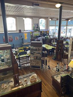 Interior - Central Perks in Downtown - Marshall, TX Hamburger Restaurants