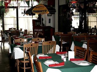 Interior - Cerami's Italian Restaurant in Flowood, MS Italian Restaurants