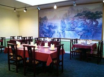 Interior - Chen's Dynasty Restaurant in Portland, OR Chinese Restaurants