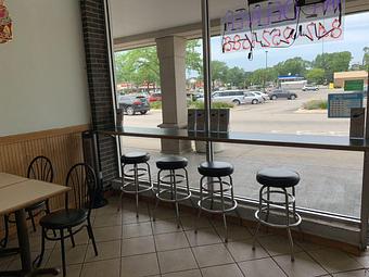 Interior - China Wok in Des Plaines, IL Chinese Restaurants