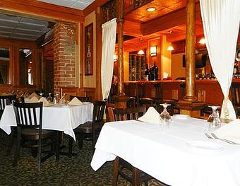 Interior - Ciro's Italian Restaurant in Kings Park, NY Italian Restaurants