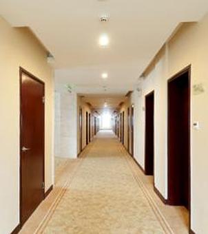 Interior - Classic Carpet and Floor Covering in Howell, MI Flooring Materials Interior - Classic Carpet and Floor Covering in Howell, MI Flooring Materials