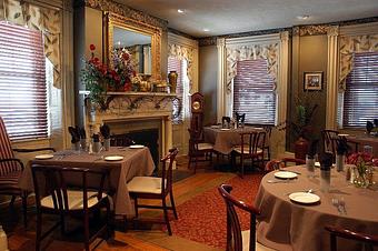 Interior - Cobblestone Restaurant in Geneva, NY Italian Restaurants