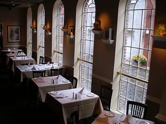 Interior - Court Street Restaurant in Hoboken, NJ Restaurants/Food & Dining