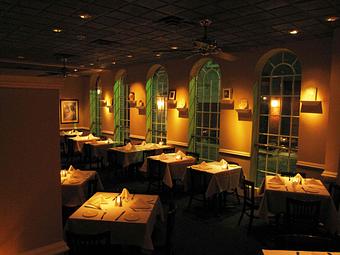 Interior - Court Street Restaurant in Hoboken, NJ Restaurants/Food & Dining