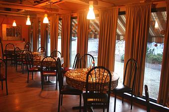 Interior - Crabapples in Falmouth, MA Restaurants/Food & Dining