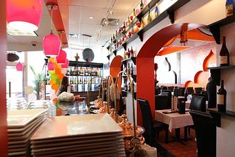 Interior - Curry Mantra 2 in Falls Church, VA Indian Restaurants