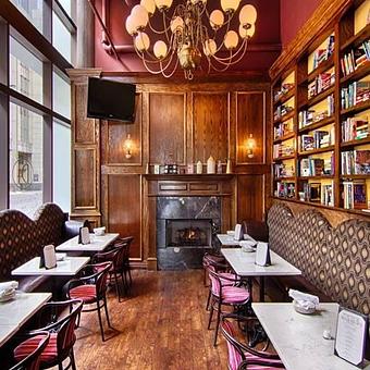 Interior - D4 Irish Pub and Cafe in Chicago, IL Cafe Restaurants