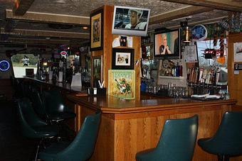 Interior - Dad's Pub and Grub in Monroeville, PA American Restaurants