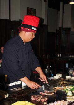 Interior: Chef Jay - Daimaru Japanese Steakhouse in Salina, KS Japanese Restaurants