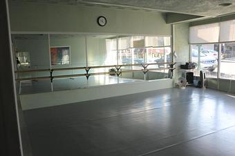 Interior - Dance Art Creative Center in Teaneck, NJ Dance Companies