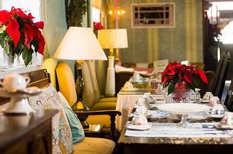 Interior - Dartealing Lounge in SOMA/SOUTH BEACH - San Francisco, CA Coffee, Espresso & Tea House Restaurants