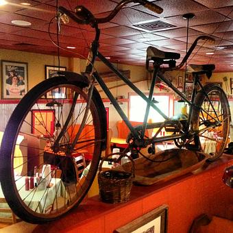 Interior - Davids Catfish House in Atmore, AL Seafood Restaurants Interior - Davids Catfish House in Atmore, AL Seafood Restaurants