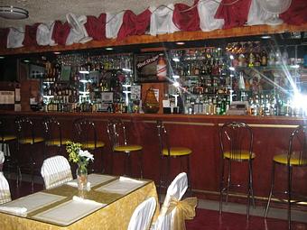 Interior - Dazzles Restaurant & Lounge in Mount Vernon, NY Seafood Restaurants